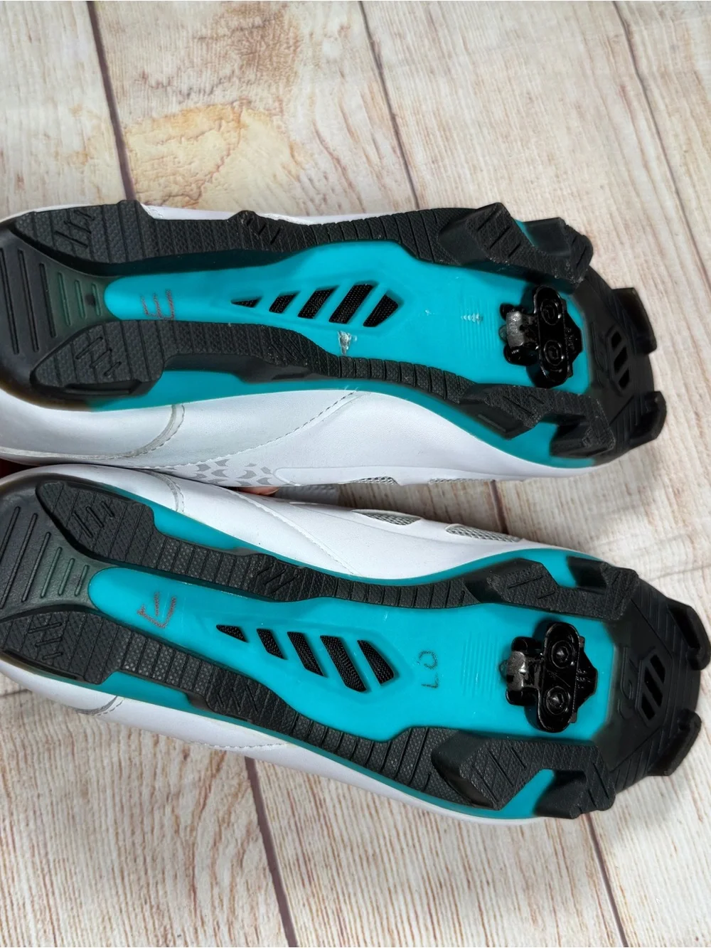 Louis Garneau Women's Multi Air Flex cycling shoes